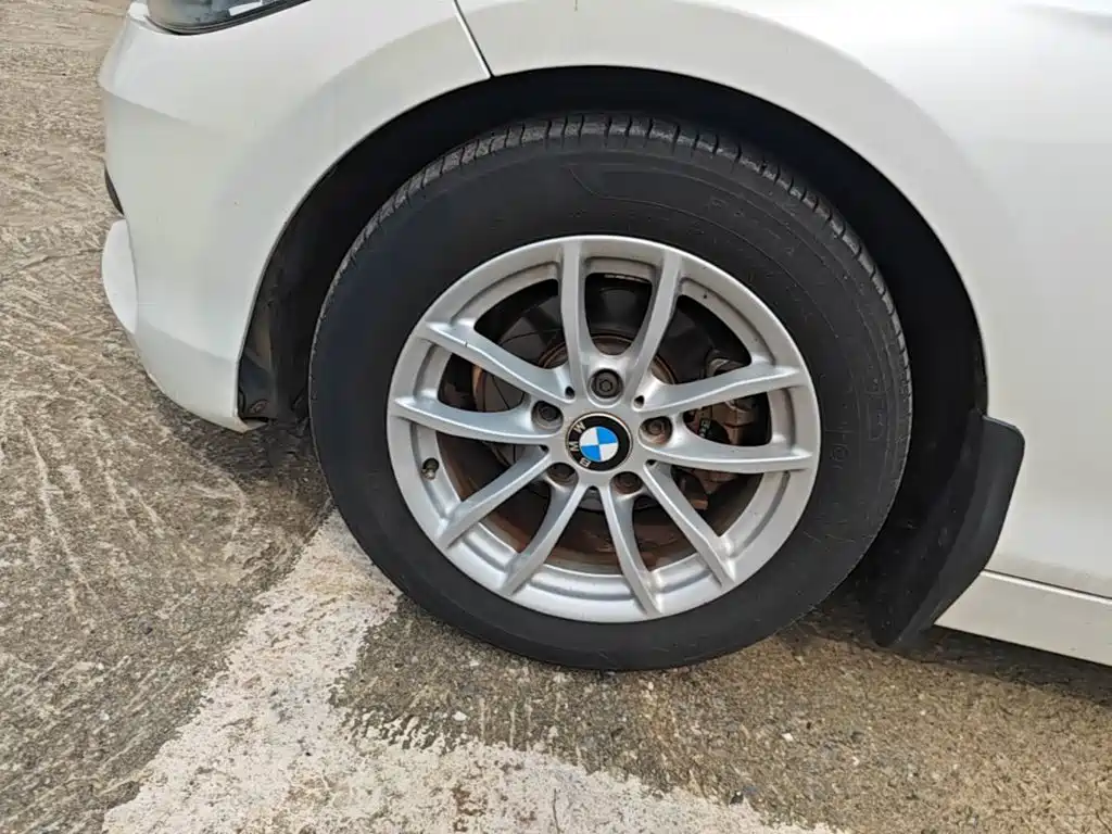 BMW 1 Series (Import) — миниатюра 23