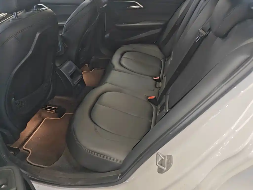 BMW 1 Series — миниатюра 17