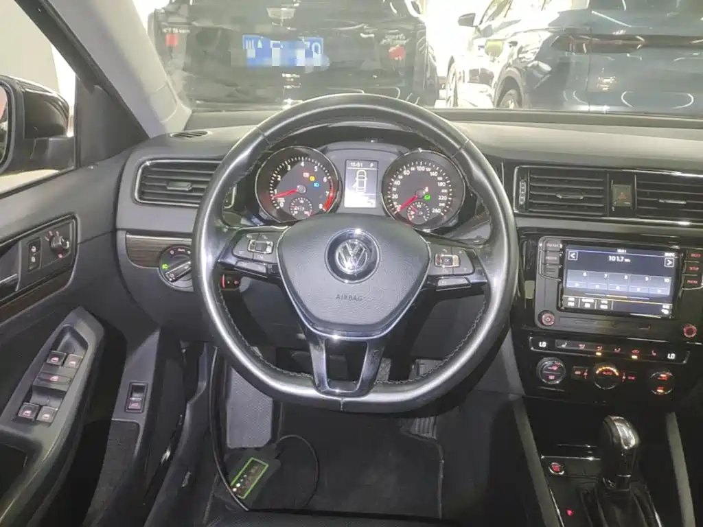 Volkswagen Sagitar — миниатюра 11