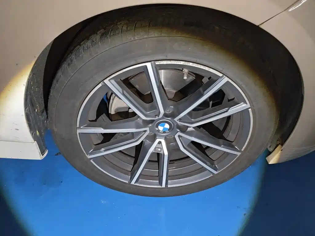 BMW 3 Series — миниатюра 26