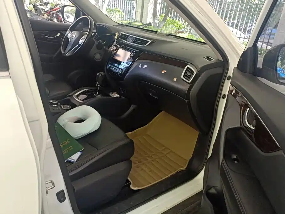 Nissan X-Trail — миниатюра 8