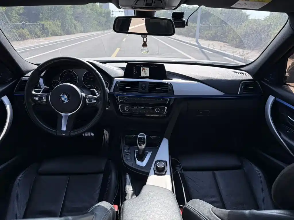 BMW 3 Series — миниатюра 5