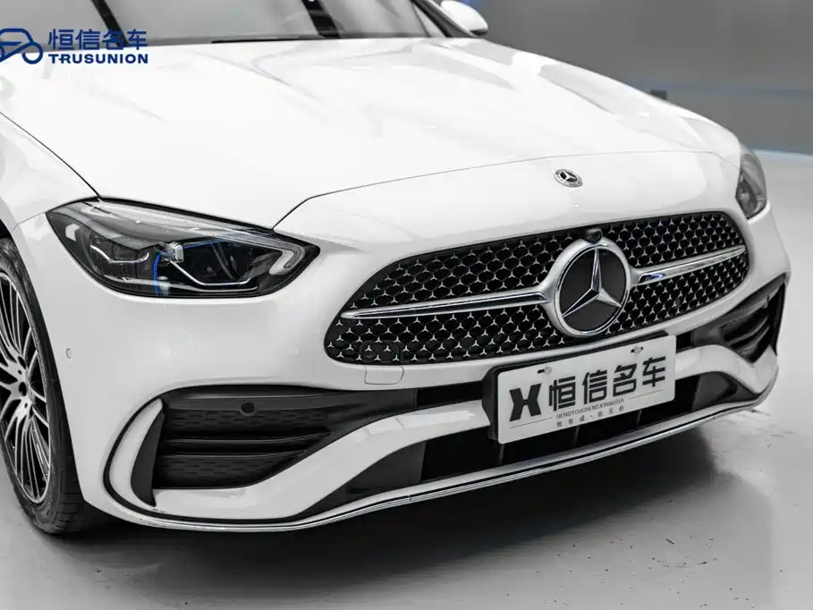 Mercedes-Benz C-Class — миниатюра 9