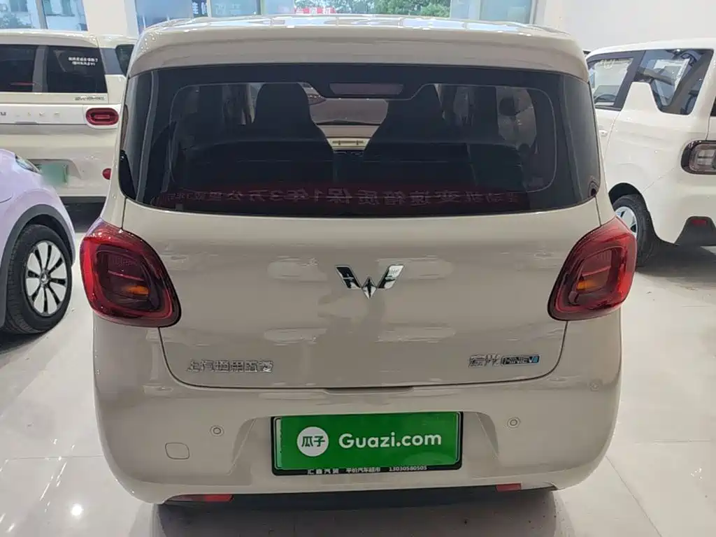 Wuling MINIEV — миниатюра 6