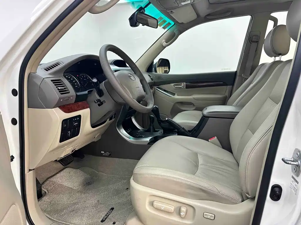 Toyota Prado — миниатюра 7