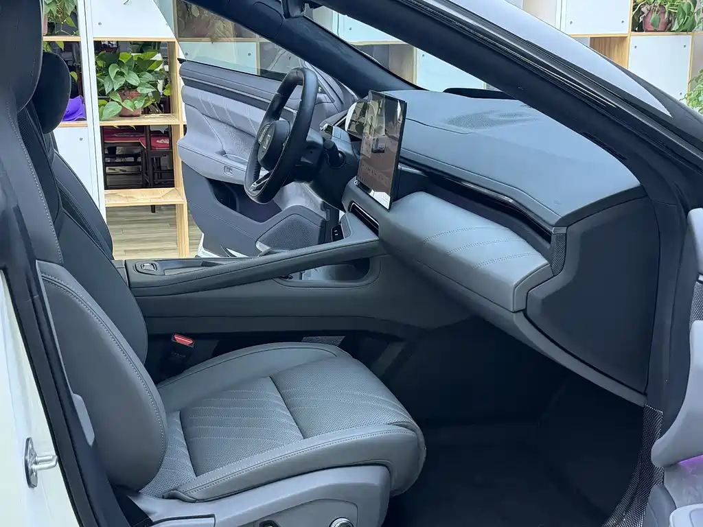 ZEEKR EXTREME KRYPTON 001