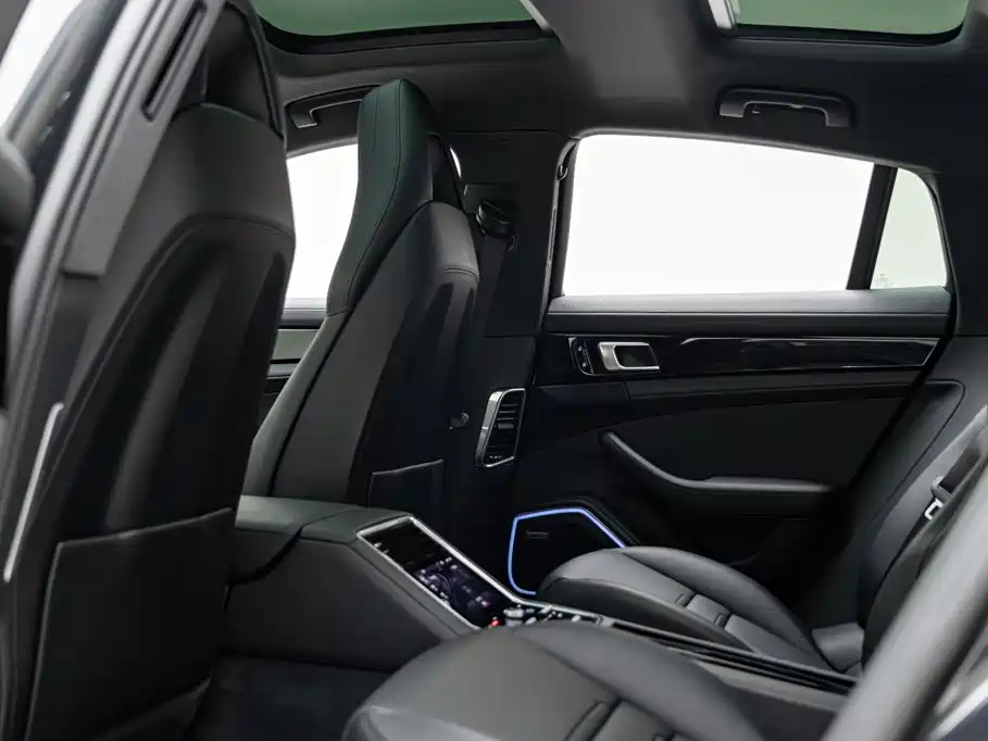 Porsche Panamera — миниатюра 9