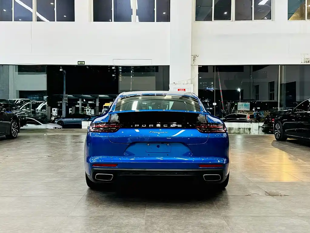 Porsche Panamera — миниатюра 5