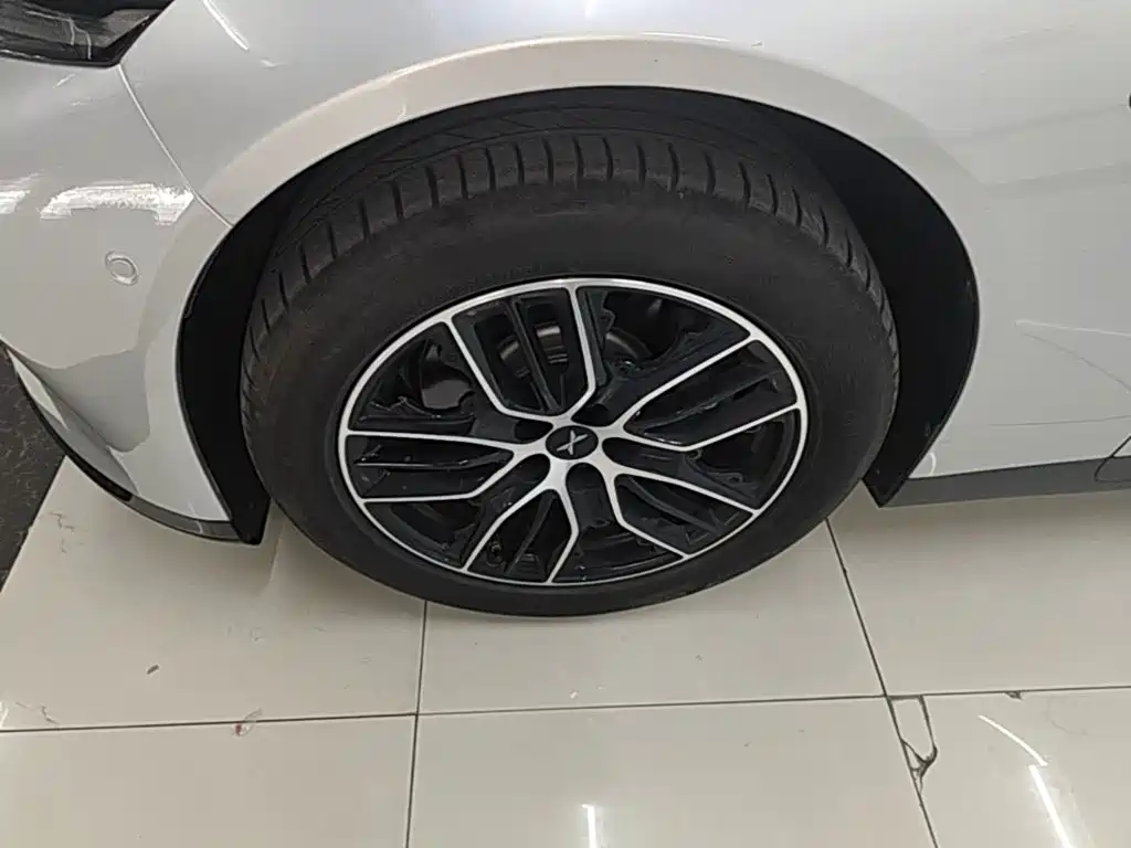 XPeng P7 — миниатюра 23