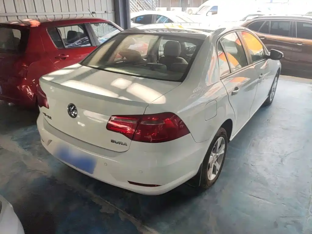 Volkswagen Bora — миниатюра 7
