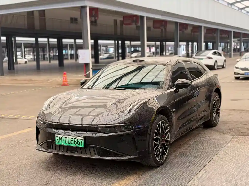 Zeekr 001