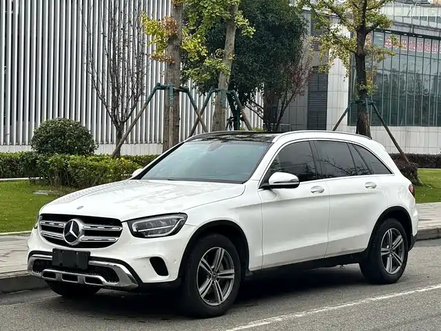 MERCEDES-BENZ GLC 2020