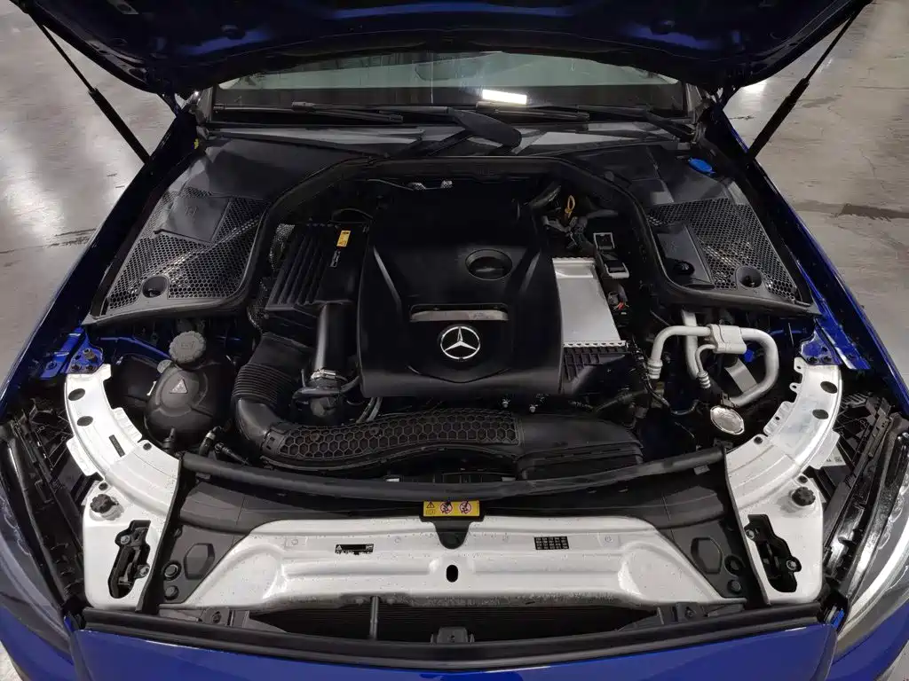 Mercedes-Benz C-Class — миниатюра 6
