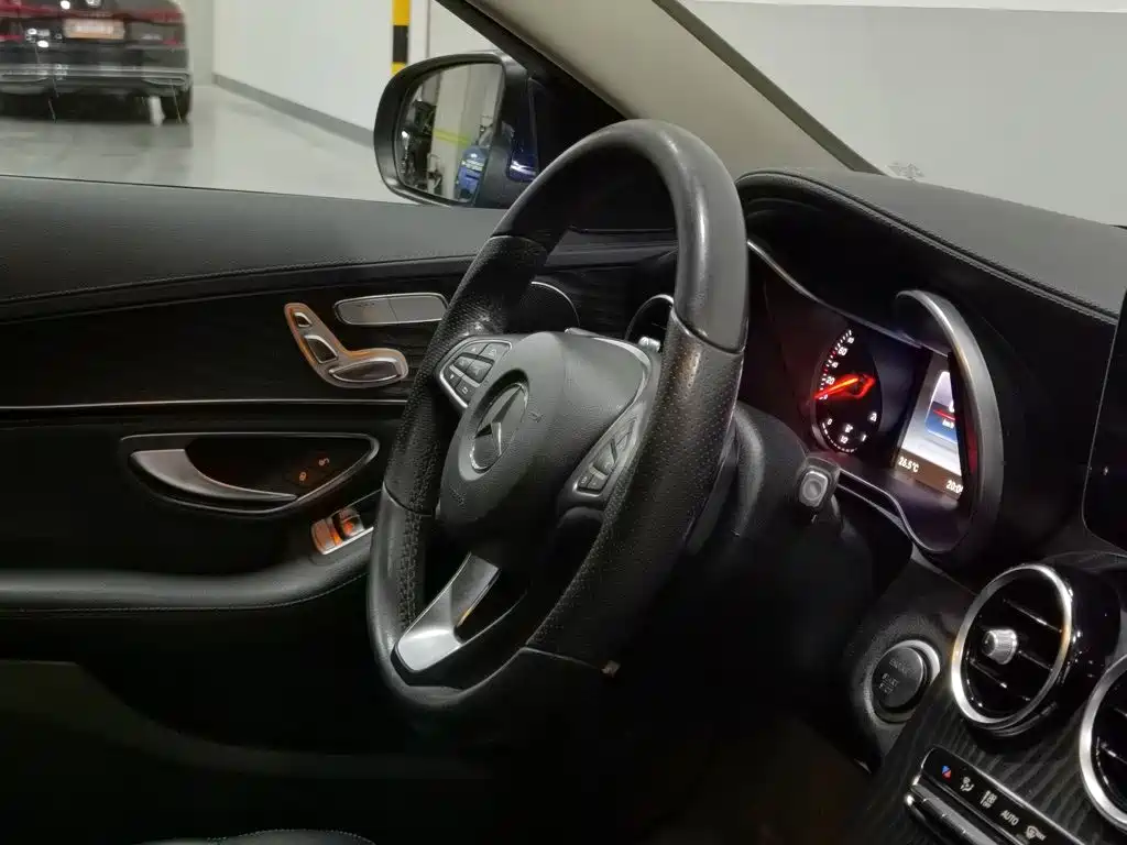 Mercedes-Benz C-Class — миниатюра 22