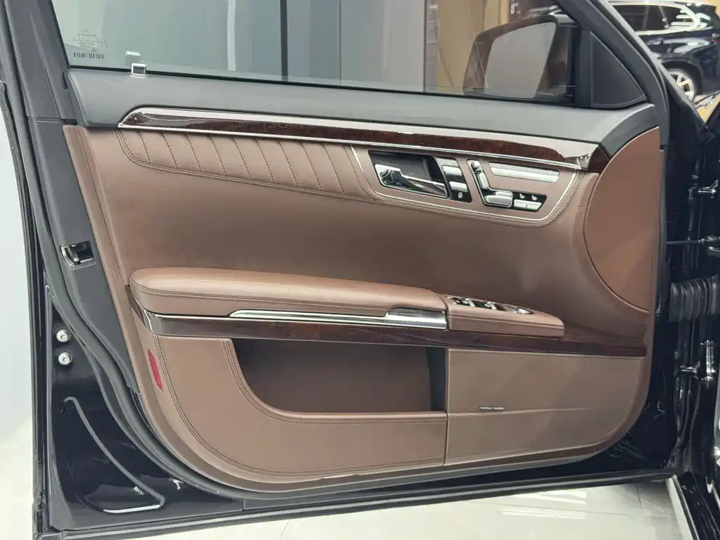 Brabus S-Class 60S, фото 26