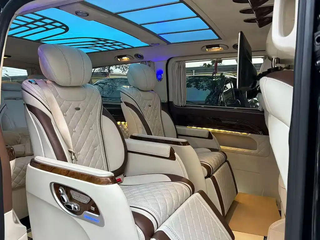 Mercedes-Benz Vito — миниатюра 7