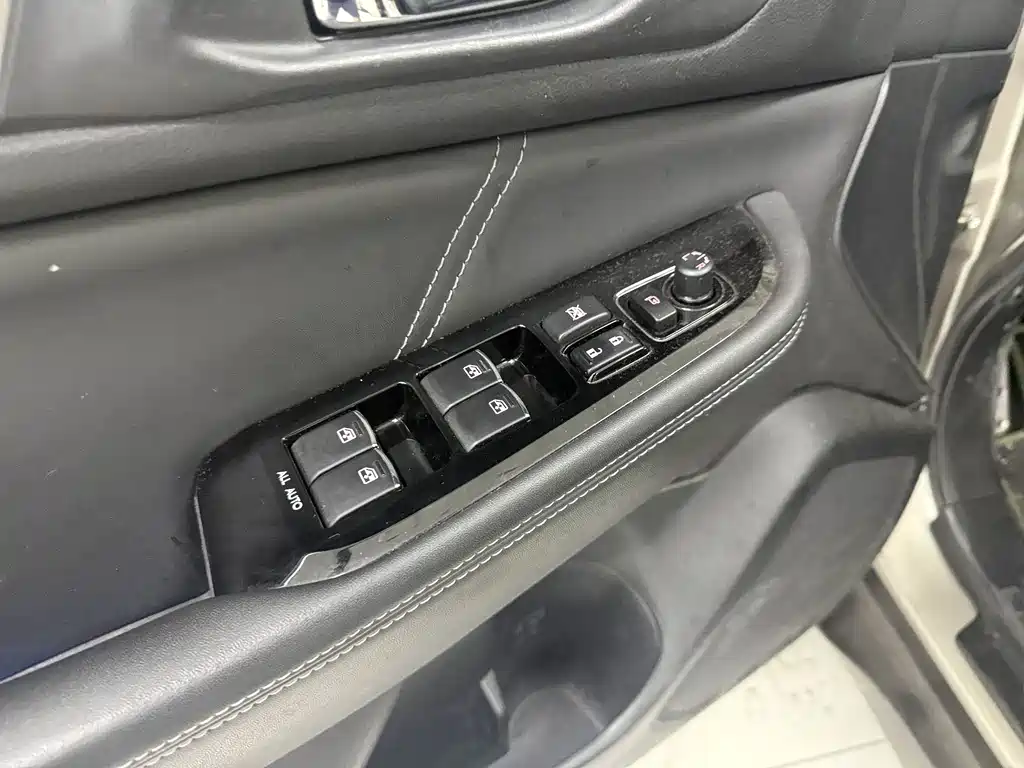 Subaru Outback — миниатюра 9