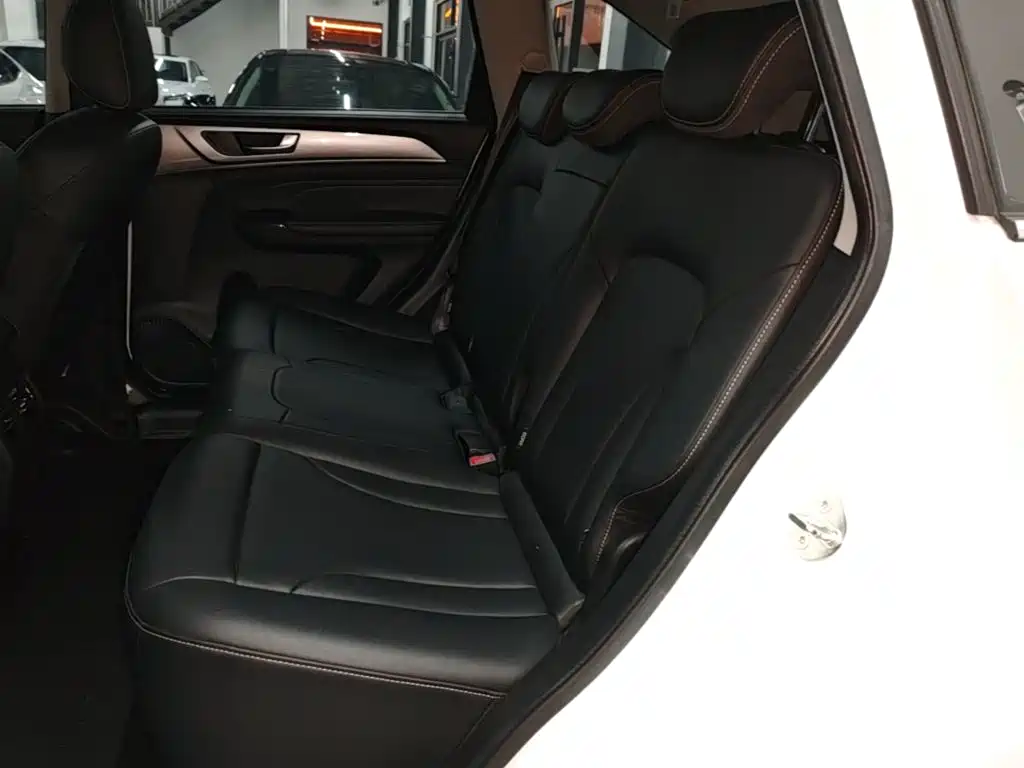 Haval M6 — миниатюра 17
