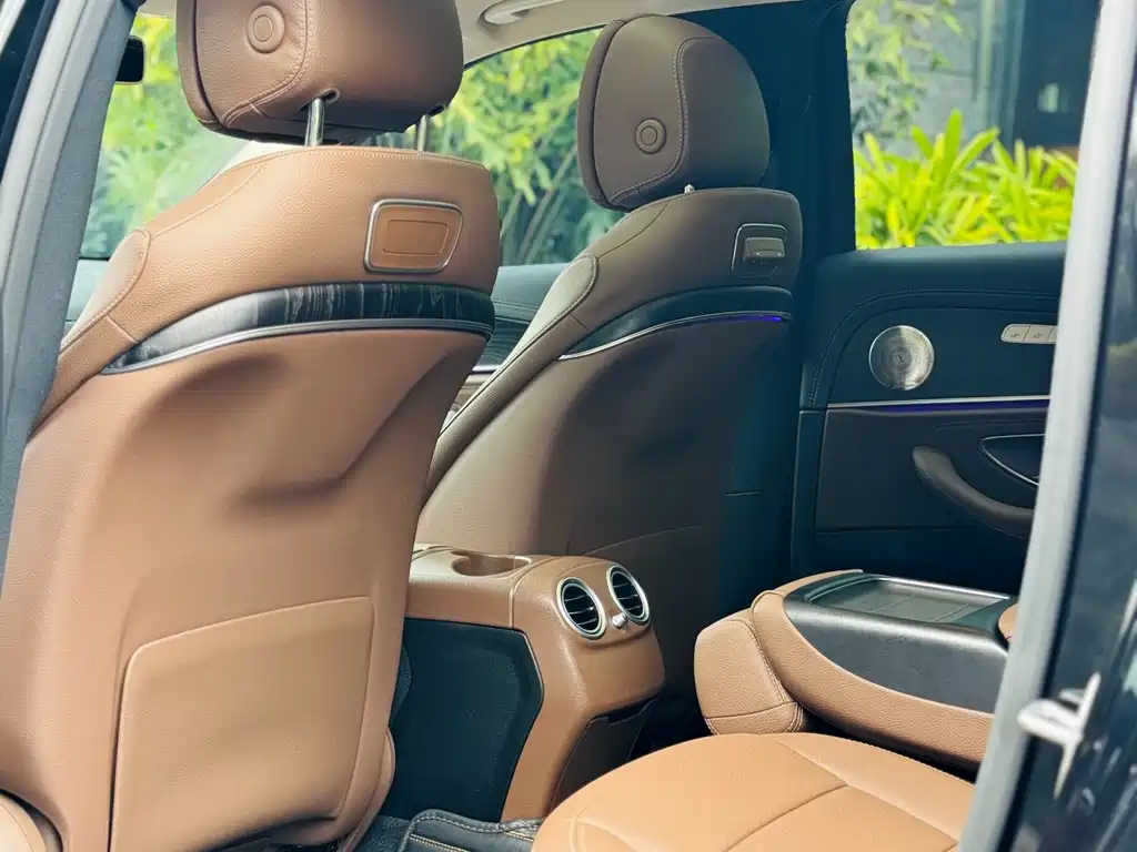 MERCEDES-BENZ E CLASS