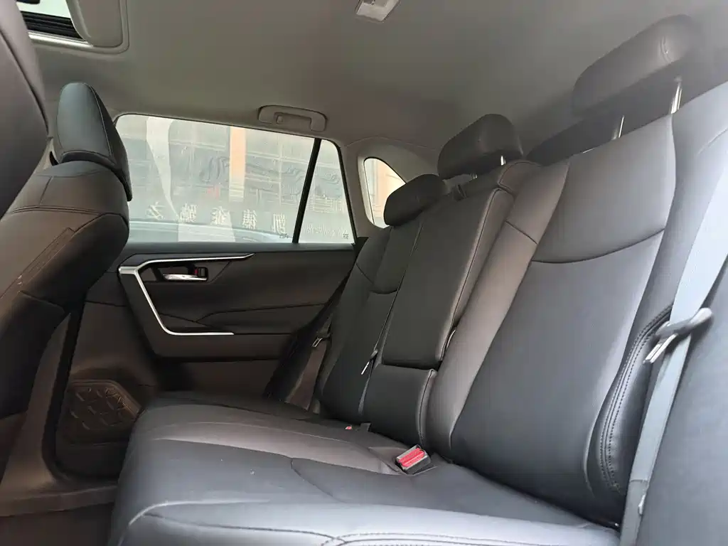 TOYOTA RAV4 RONGFANG