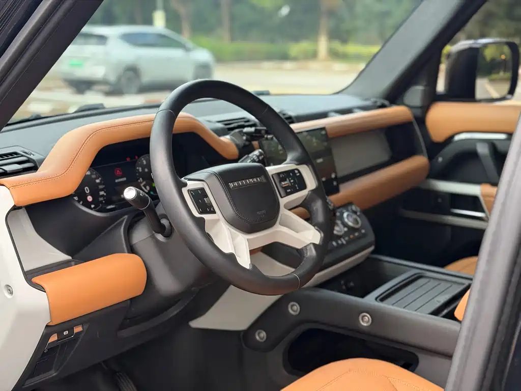 Land Rover Defender — миниатюра 13