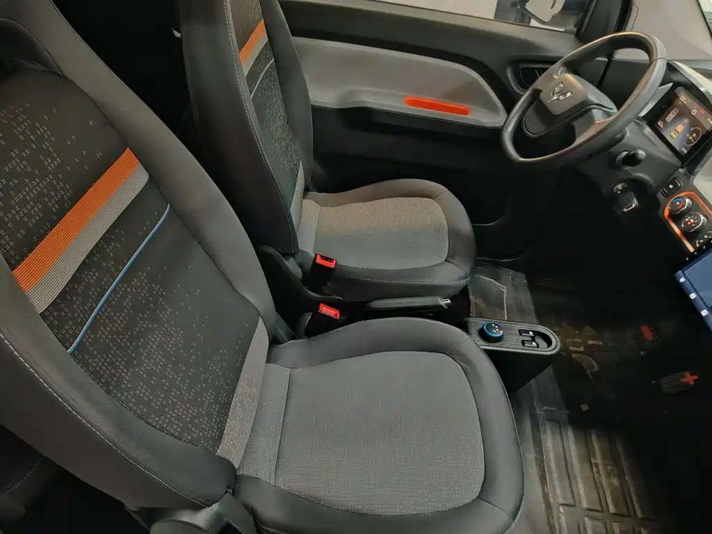 Wuling MINIEV — миниатюра 25