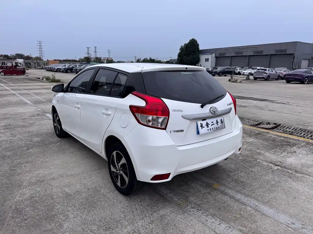 Toyota Yaris L — миниатюра 20