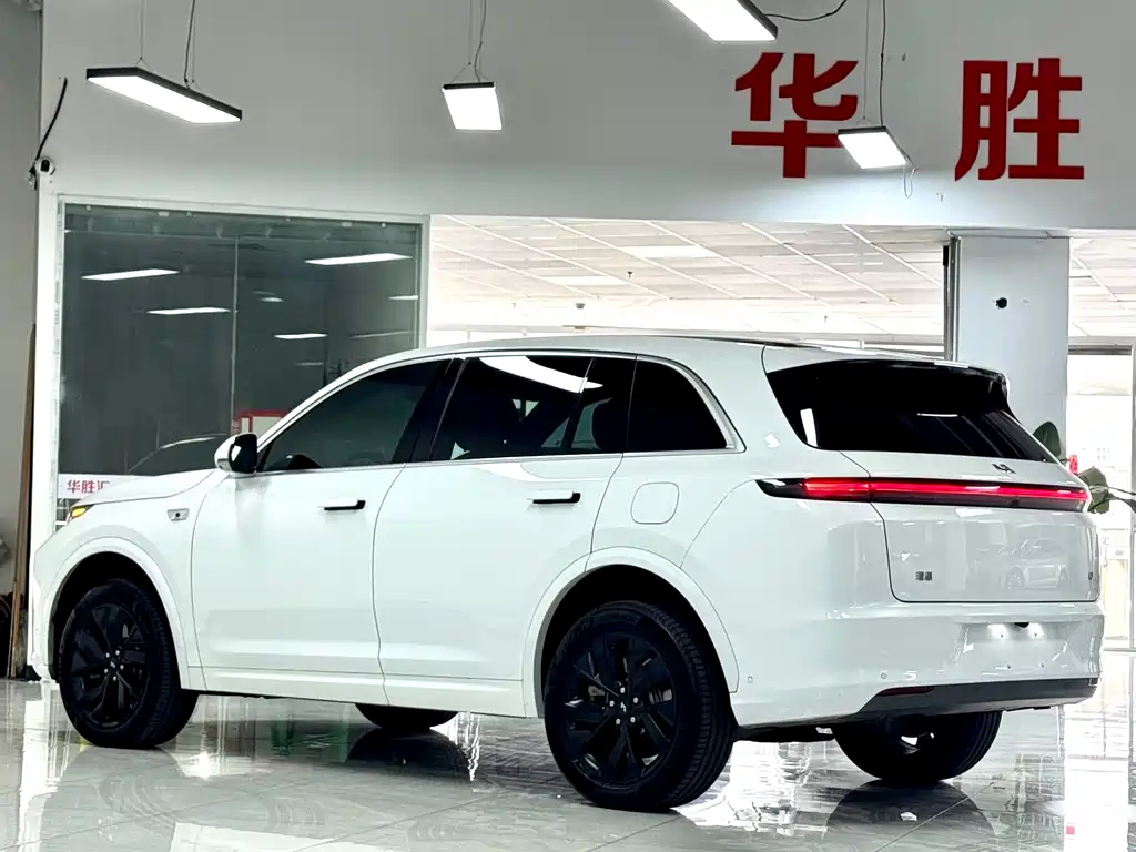 Li Auto IDEAL L7