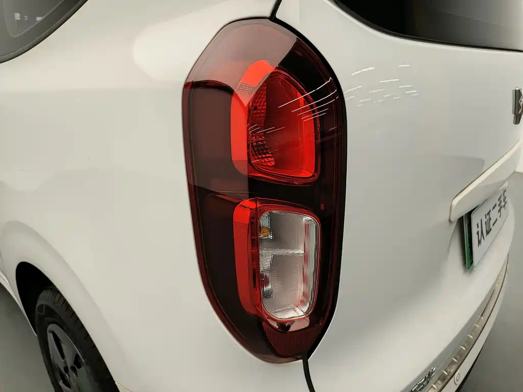 Wuling Hongguang EV — миниатюра 20