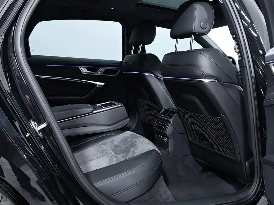 Audi A6L — миниатюра 6