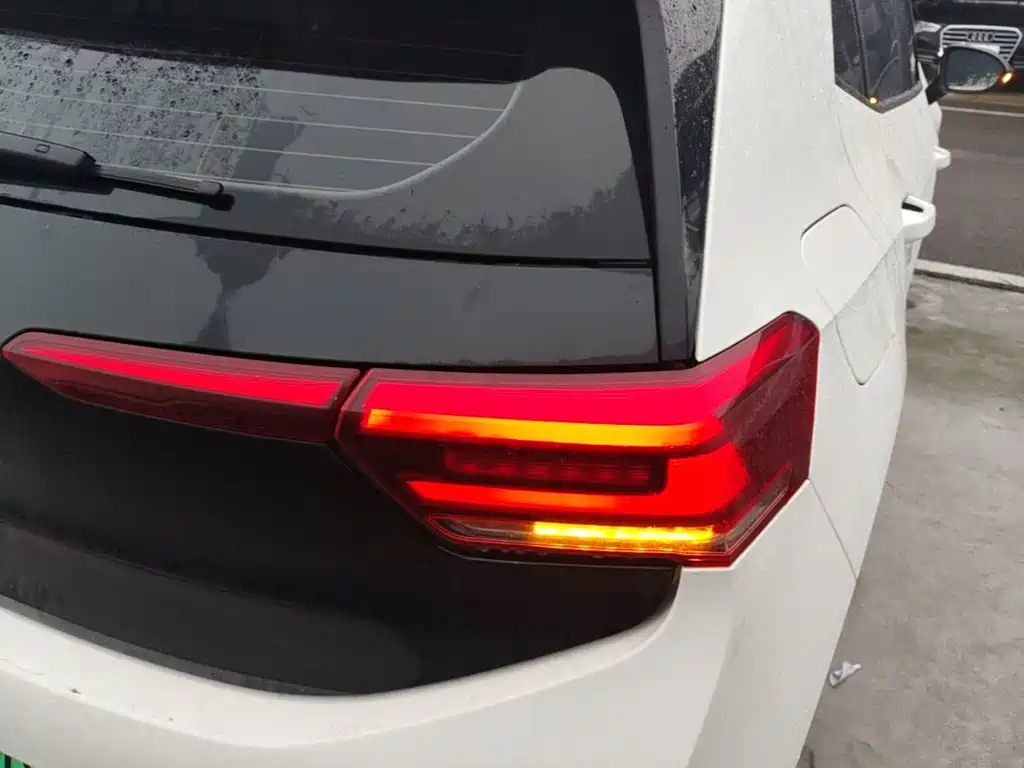 Volkswagen ID.3 — миниатюра 8