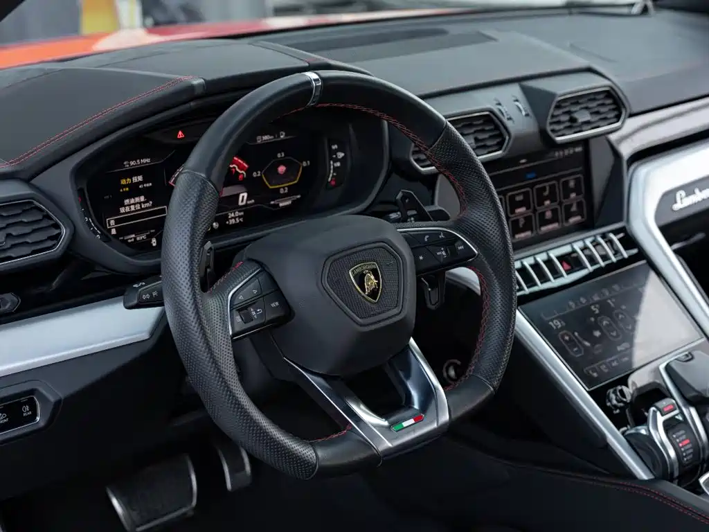 Lamborghini Urus — миниатюра 9