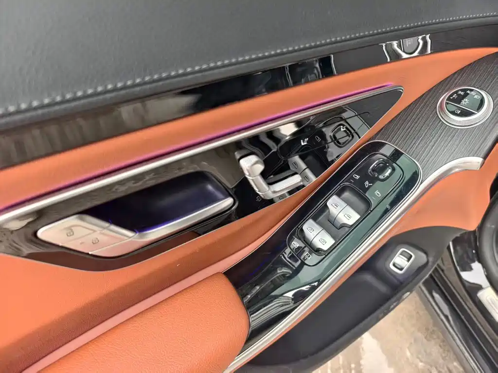 Mercedes-Benz S-Class — миниатюра 11
