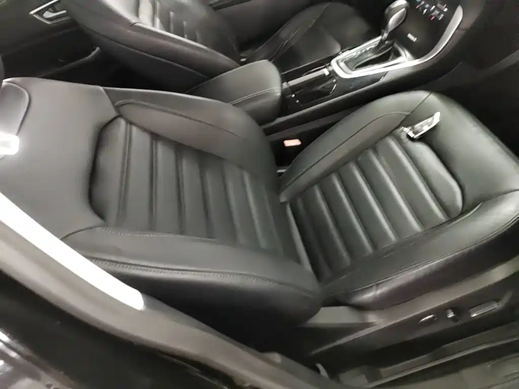 Ford Edge — миниатюра 25