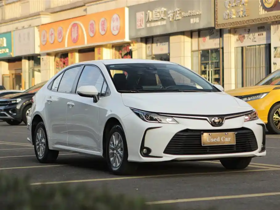 TOYOTA COROLLA