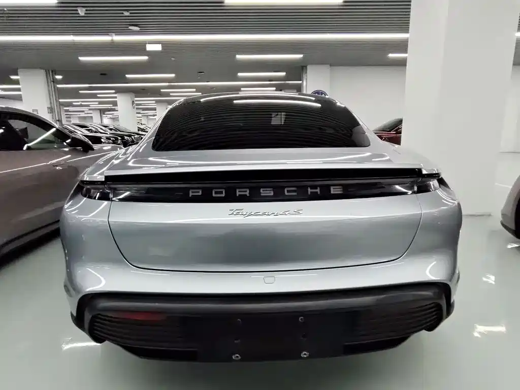 Porsche Taycan — миниатюра 14