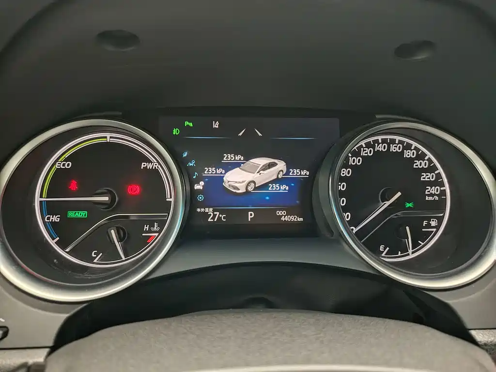Toyota Camry — миниатюра 10