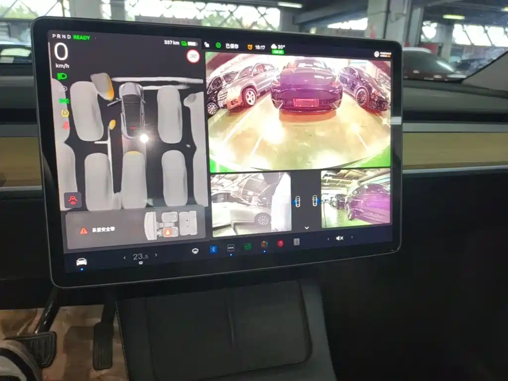Tesla Model Y — миниатюра 13