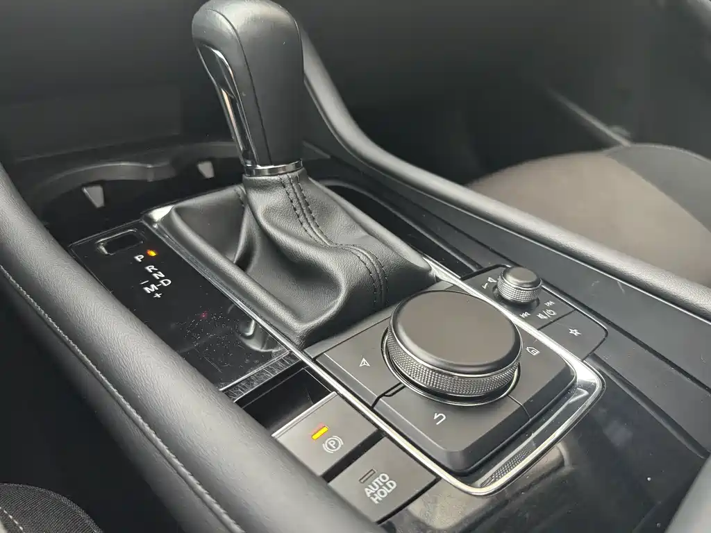 Mazda 3 Axela — миниатюра 19