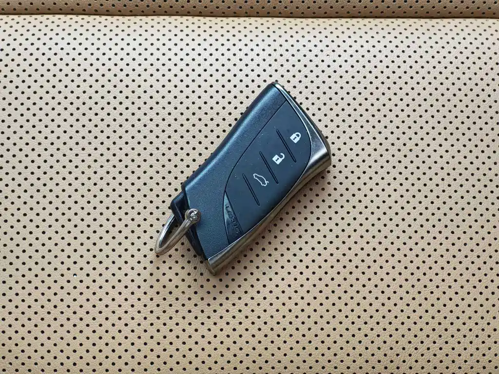 Lexus ES — фотографии объявления, Фото 15