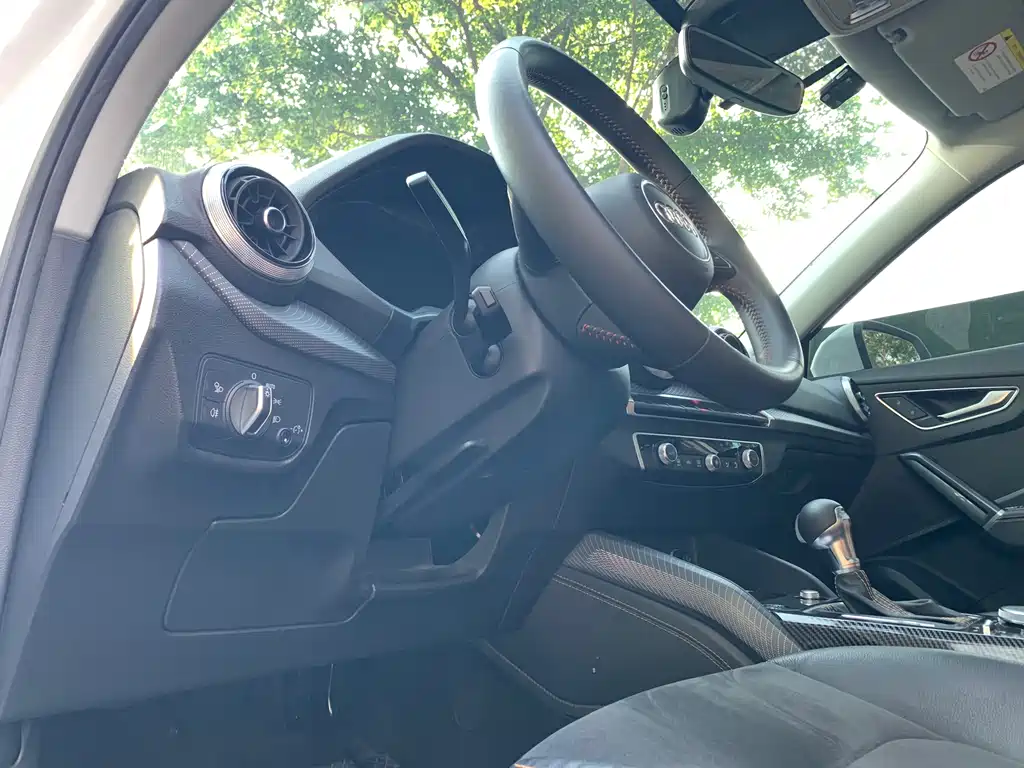 Audi Q2L e-tron 2022 Q2L e-tron Smart