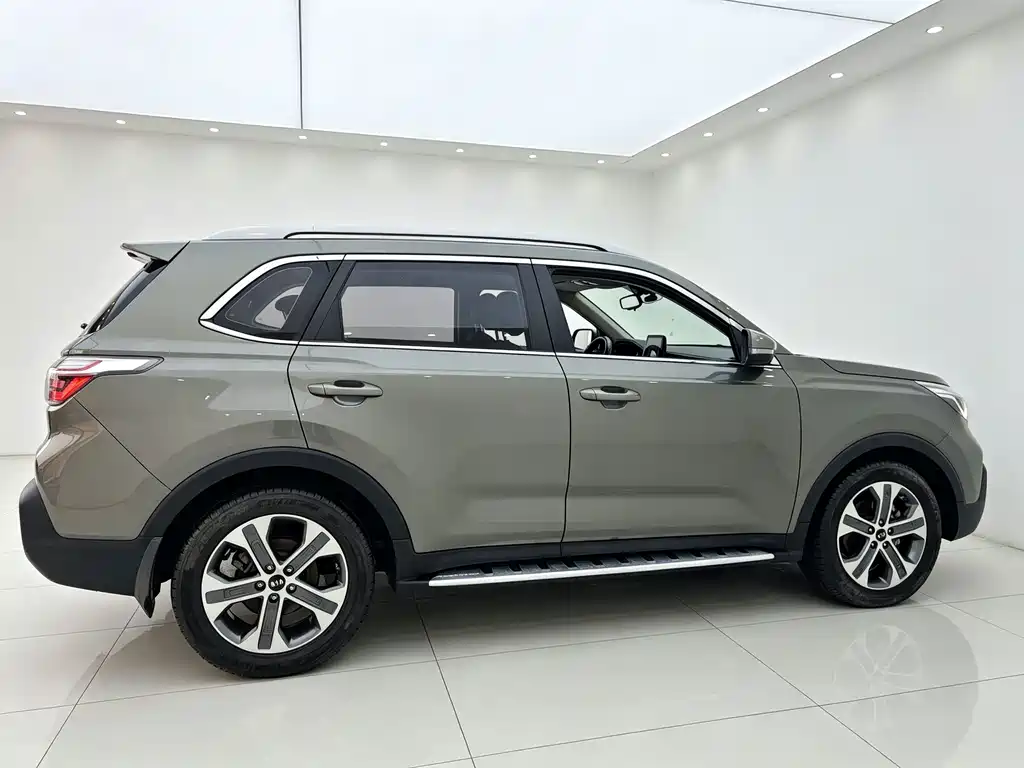 Kia Sportage — миниатюра 7