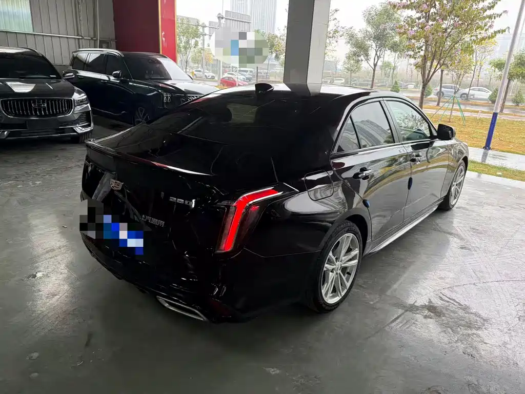 CADILLAC CT4