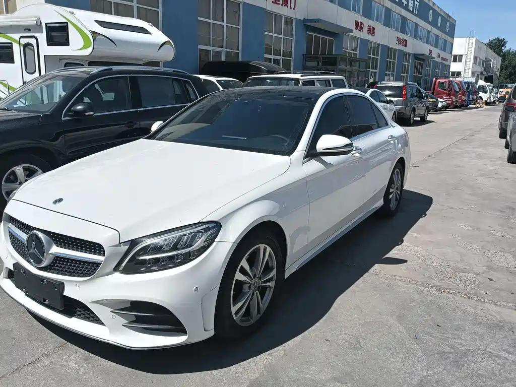 Mercedes-Benz C-Class 2022
