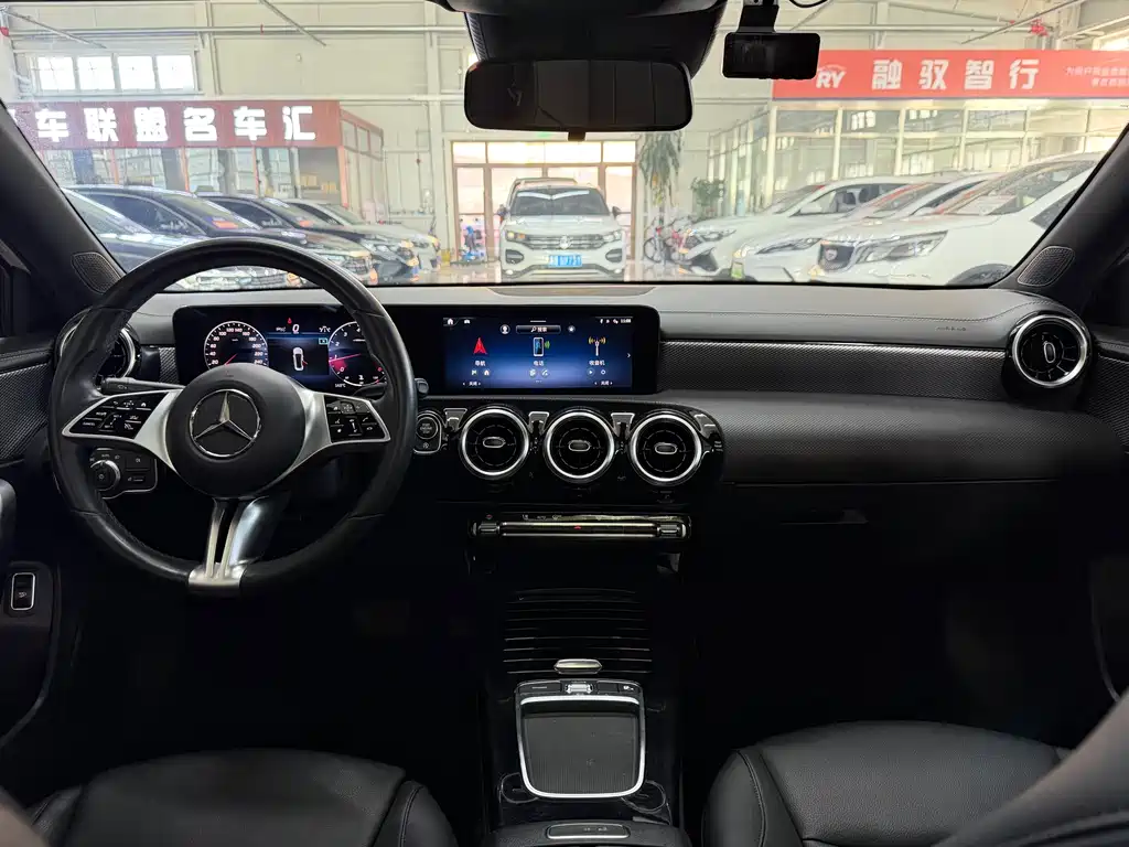 MERCEDES-BENZ A CLASS