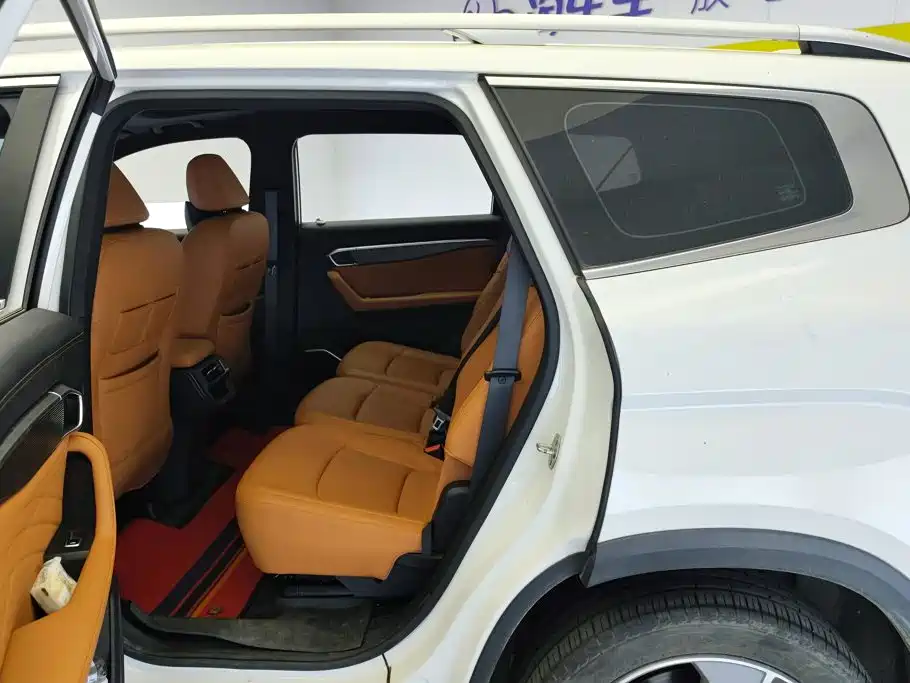 Geely Haoyue L — миниатюра 11