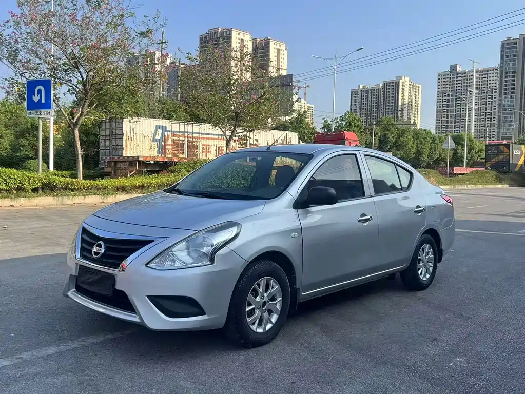 Nissan Sunny