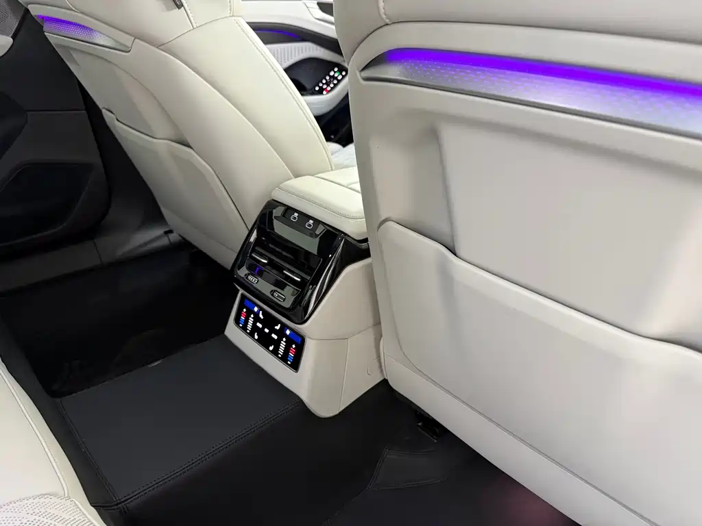 Audi A6L — миниатюра 11