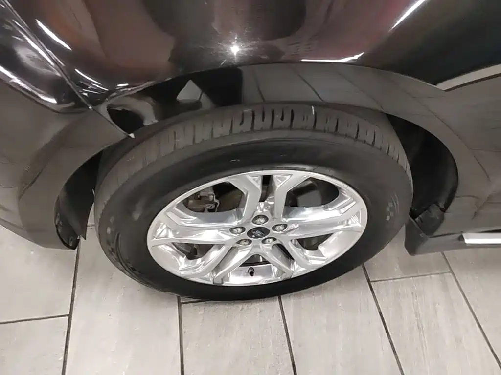 Ford Edge — миниатюра 23