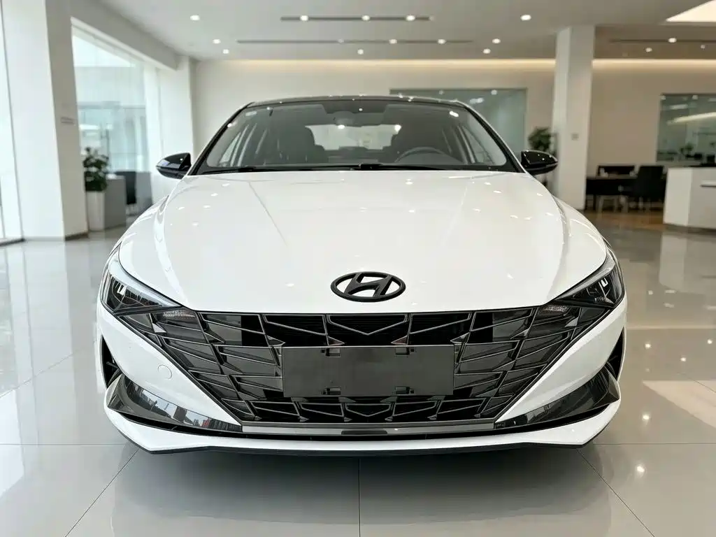 Hyundai Elantra — миниатюра 2